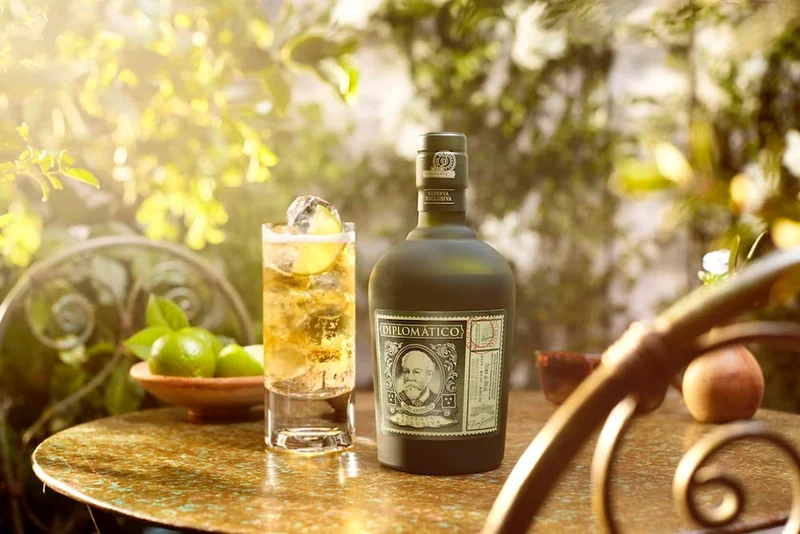 Diplomático Reserva Exclusiva 700ml - Rum premium invecchiato. 40% vol.