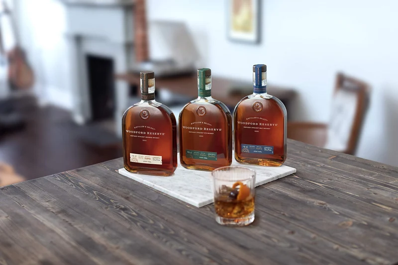 Woodford Reserve Kentucky Straight Bourbon Whiskey 70cl – Whiskey dal gusto morbido e ricco. 43,2% vol.