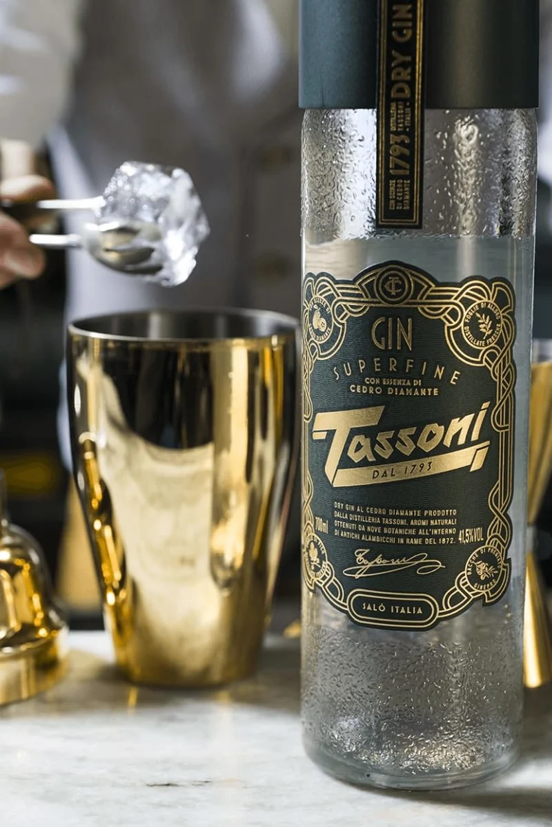 TASSONI | Distilled Dry Gin SUPERFINE | con CEDRO DIAMANTE | 41,5% vol - 700ml