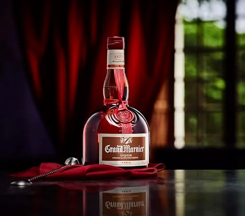 Grand Marnier Cordon Rouge - Liquore a Base di Cognac in Combinazione con Liquore d'Arancia, 40% Vol, Bottiglia in Vetro da 70 cl