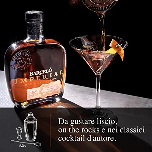 Ron Barceló Imperial – Bottiglia da 700 ml di Rum Ambrato, Invecchiato Naturalmente fino a 10 anni in Barrique di Rovere, Rum Dominicano da 100% Succo di Canna da Zucchero