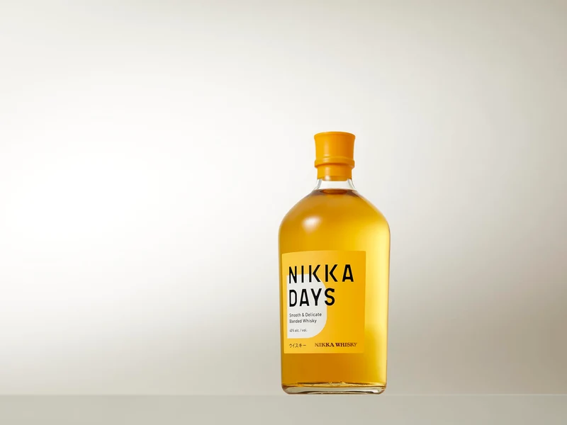 Nikka DAYS Smooth & Delicate Blended Whisky 40% Vol. 0,7l in Giftbox, 70cl