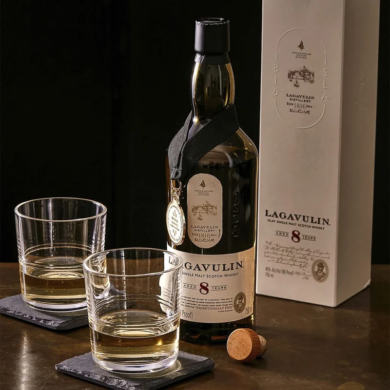 Lagavulin Scotch Whisky 8 Anni, 700ml