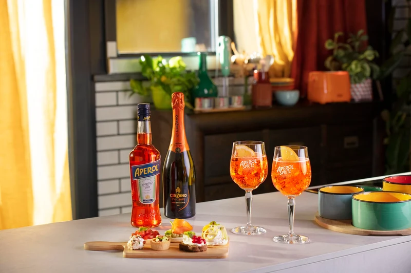 Aperol - Aperitivo Alcolico per Spritz, 70 cl, 11% Vol