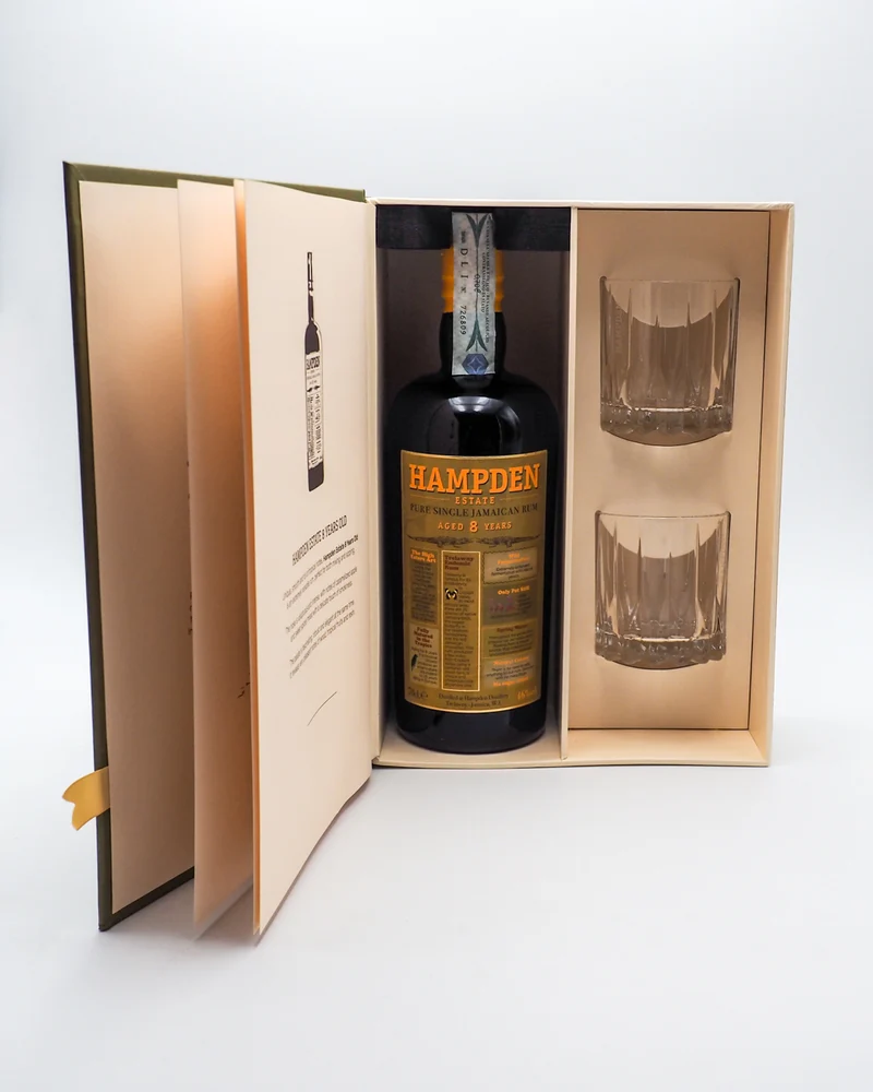 Rum Pure Single Jamaican 8yo Confezione Regalo con bicchieri - Hampden Distillery | 46% 0,7l