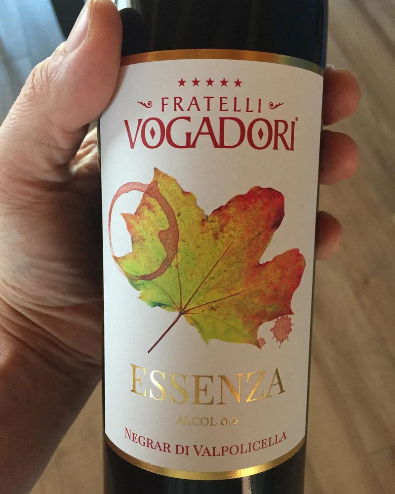Vogadori Essenza Rosso 0.0 - Analcolico da vino dealcolato