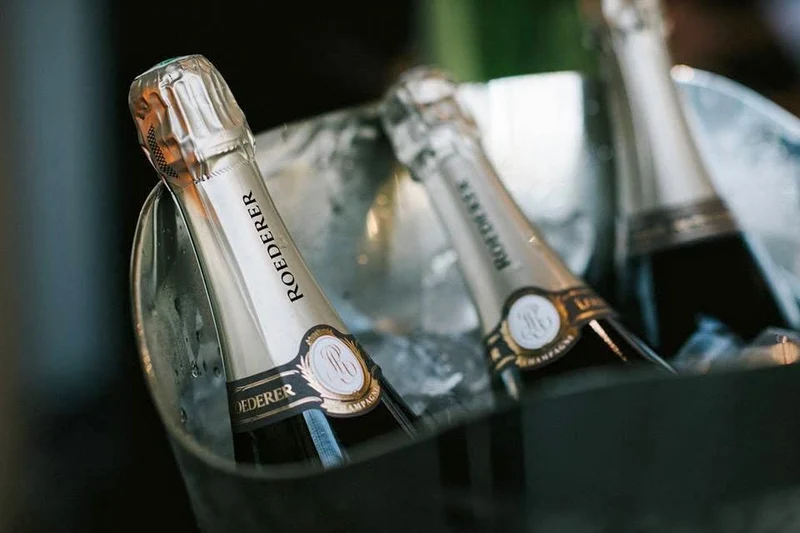 Louis Roederer Champagne Collection 242 Grafik 12% Vol. 0,75l in Giftbox