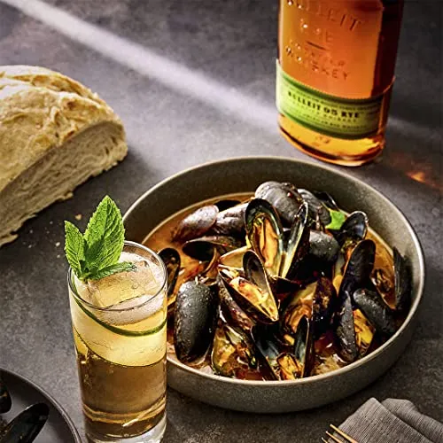 Bulleit Bourbon Rye whiskey