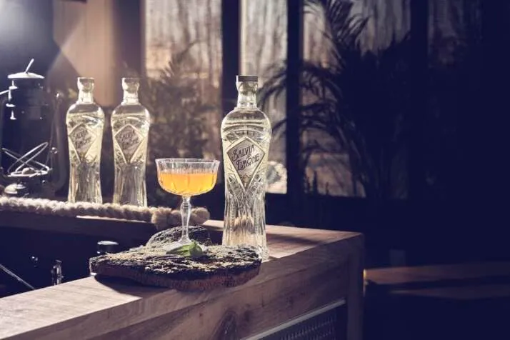 Salvia & Limone, antica ricetta della tradizione piemontese, digestivo, infuso, da consumare freddo o caldo, bottiglia vintage, idea regalo