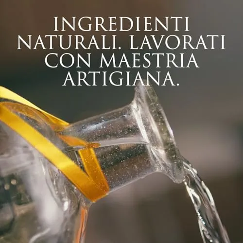 PATRÓN Añejo Premium Tequila, Vol. 40%, 70 cl / 700 ml, creata in Messico in piccoli lotti a partire dal 100% della migliore agave Weber Blue, invecchiata per oltre 12 mesi in botti di rovere