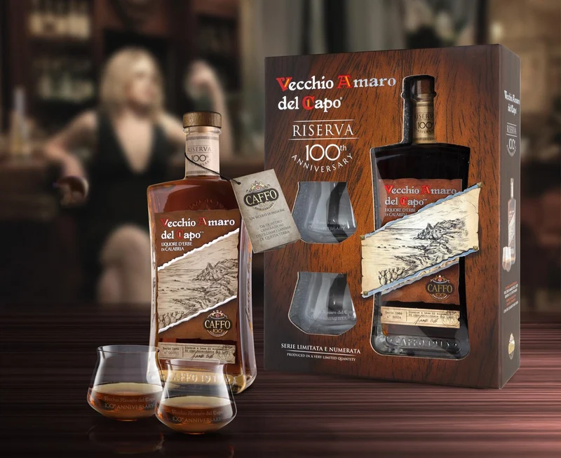 Vecchio Amaro del Capo Riserva del Centenario cl. 70 - confezione con 2 pregiati bicchieri da degustazione.
