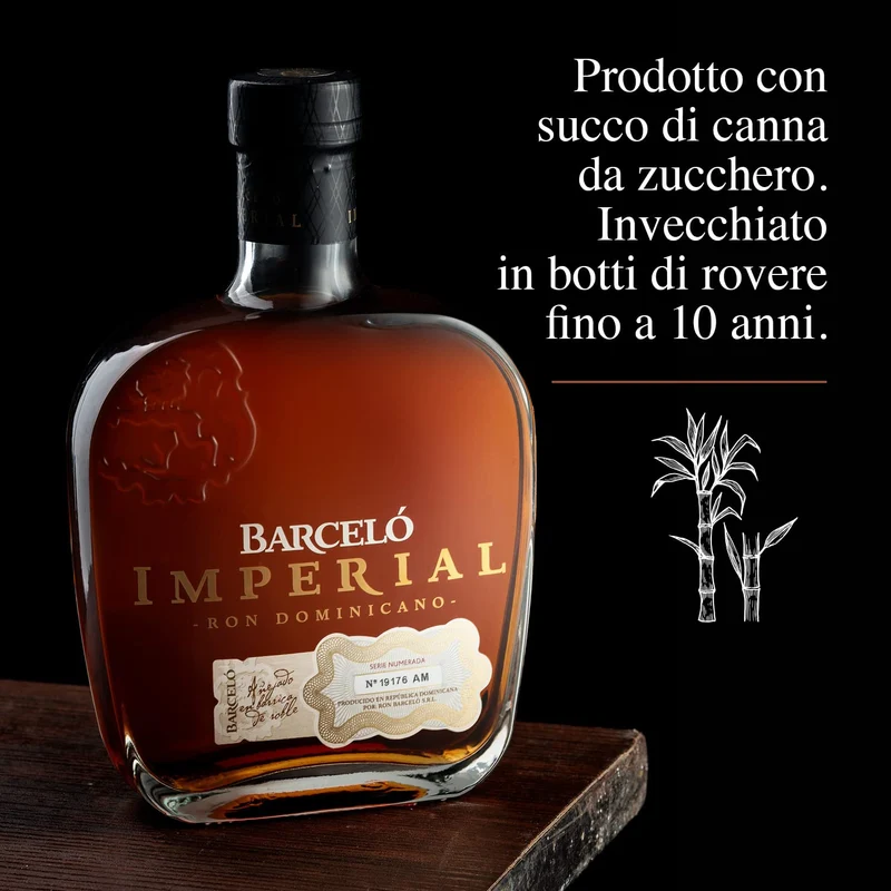 Ron Barceló Imperial – Idea Regalo, 2 Bicchieri da Degustazione e 1 Bottiglia di Rum Ambrato da 700 ml, Invecchiato Naturalmente fino a 10 anni, Rum Dominicano Pluripremiato