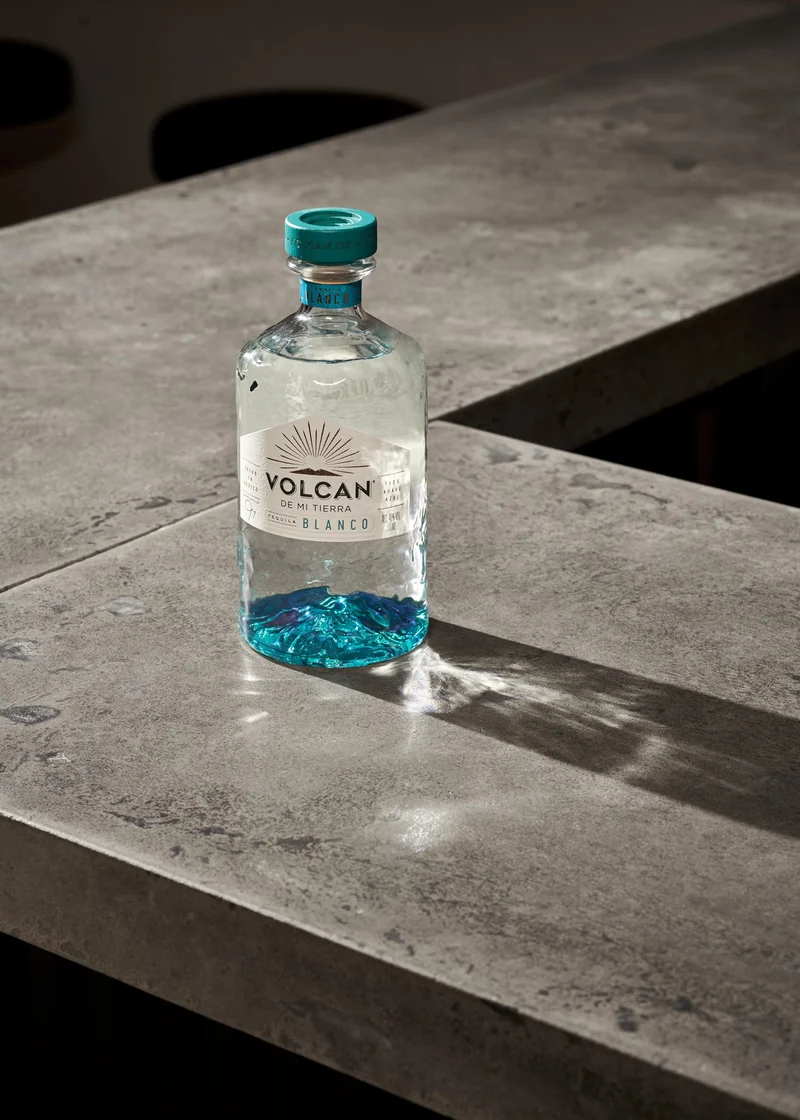 Tequila volcan blanco 70cl.